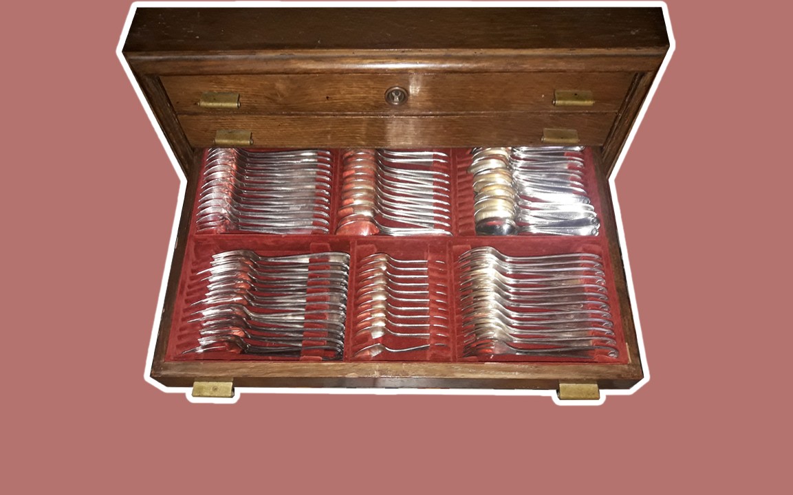 Ménagère en métal argenté